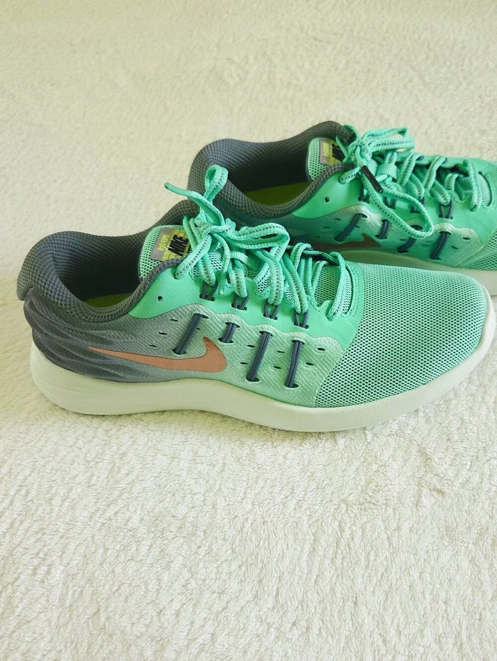 Nike ✨️ Women's Lunarstelos Shield Mint Green Running Shoes Size 7.5